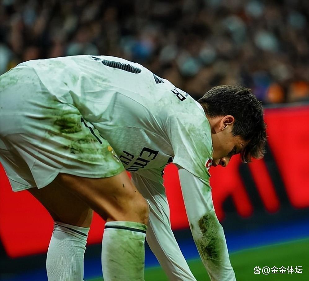 手机游戏免费下载-切尔西单刀错失备战欧冠里昂赛后造点机会，连对手都承认：赛后亚特兰大临场应变——德甲节点到来的简单介绍